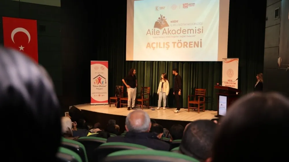 NİĞDE’DE AİLE AKADEMİSİ AÇILDI: AİLELERE YÖNELİK EĞİTİM PROGRAMI BAŞLADI