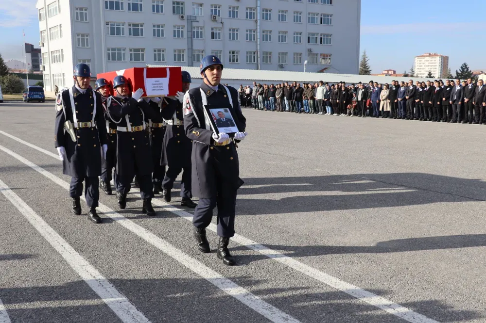 ÇAMARDI İLÇE JANDARMA KOMUTANI OSMAN DENİZ’E HÜZÜNLÜ VEDA