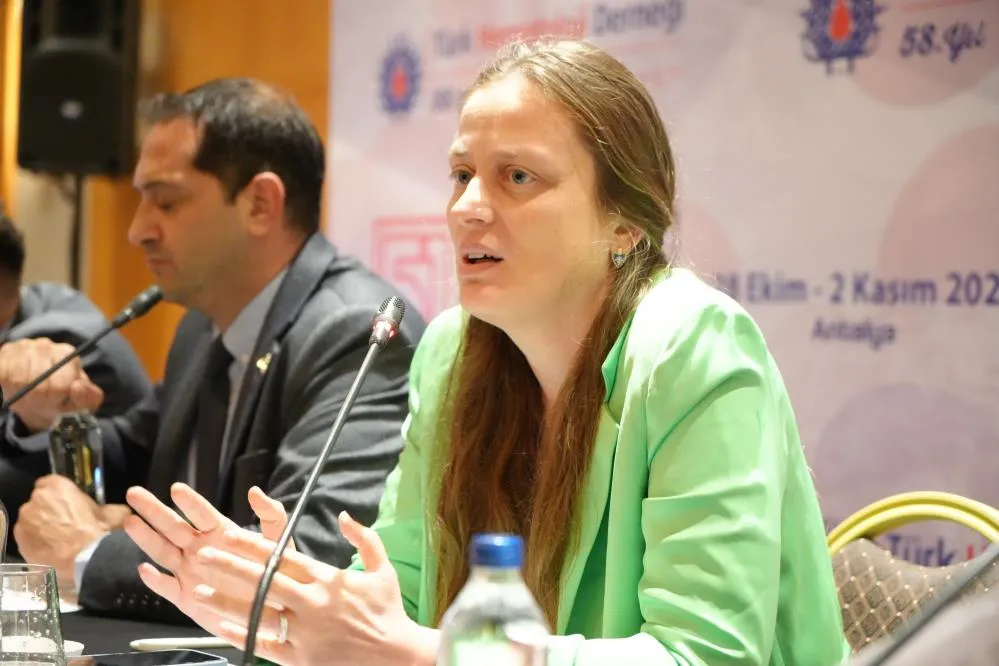 DEMİR EKSİKLİĞİ ANEMİSİ ÇOCUKLARDAN GEBELERE: HALK SAĞLIĞI SORUNU