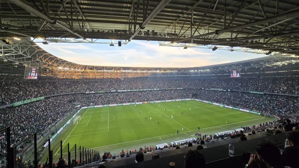 KOCAELİSPOR - GALATASARAY MAÇINDA SEYİRCİ REKORU KIRILDI