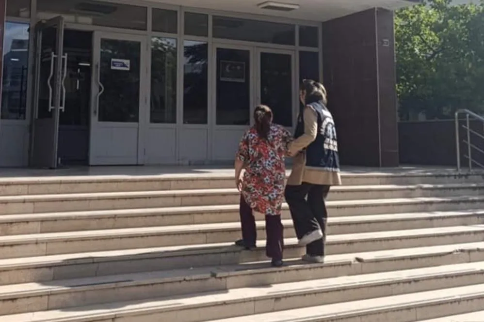 6 YIL HAPİS CEZASI İLE ARANAN HÜKÜMLÜ YAKALANDI