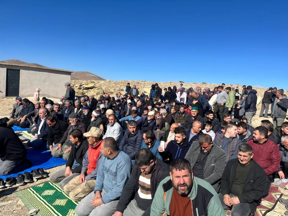 ÇAMARDI İLÇESİNDE YAĞMUR DUASI YAPILDI