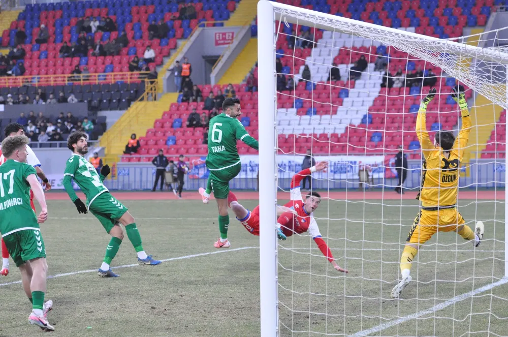 Niğde Belediyespor ile Kırşehir 2-2 Berabere Kaldı