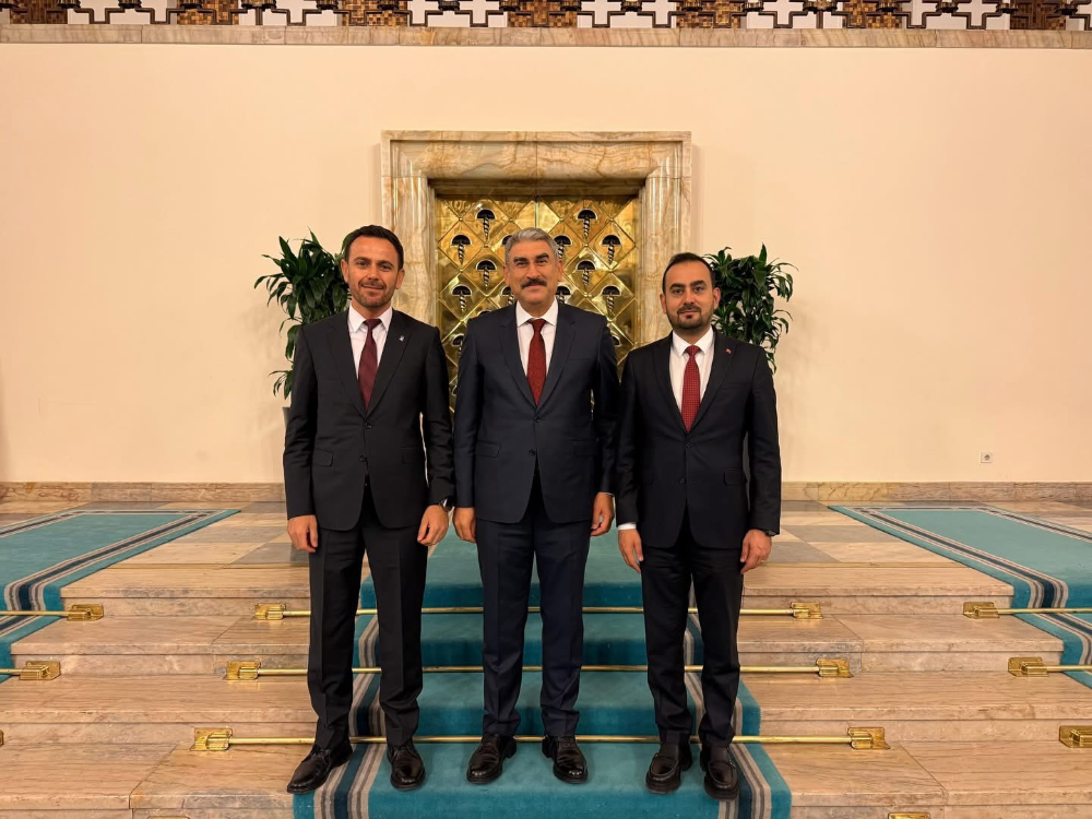 AK Parti Niğde Merkez İlçe Başkanlığına Fuat Bozdağ Atandı