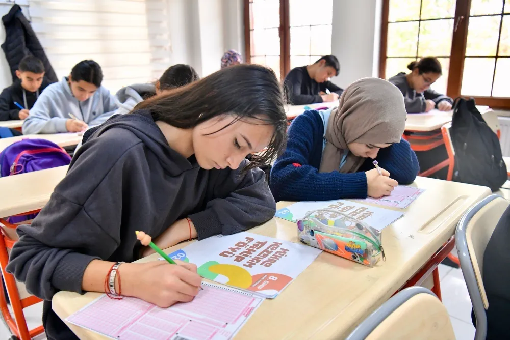 Niğde Belediyesi’nden Öğrencilere Ücretsiz Sınav Maratonu Desteği