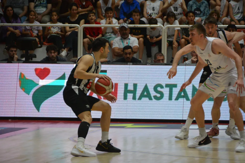 TÜRKİYE SİGORTA BASKETBOL SÜPER LİGİ: ALİAĞA PETKİMSPOR: 73 - BEŞİKTAŞ: 96