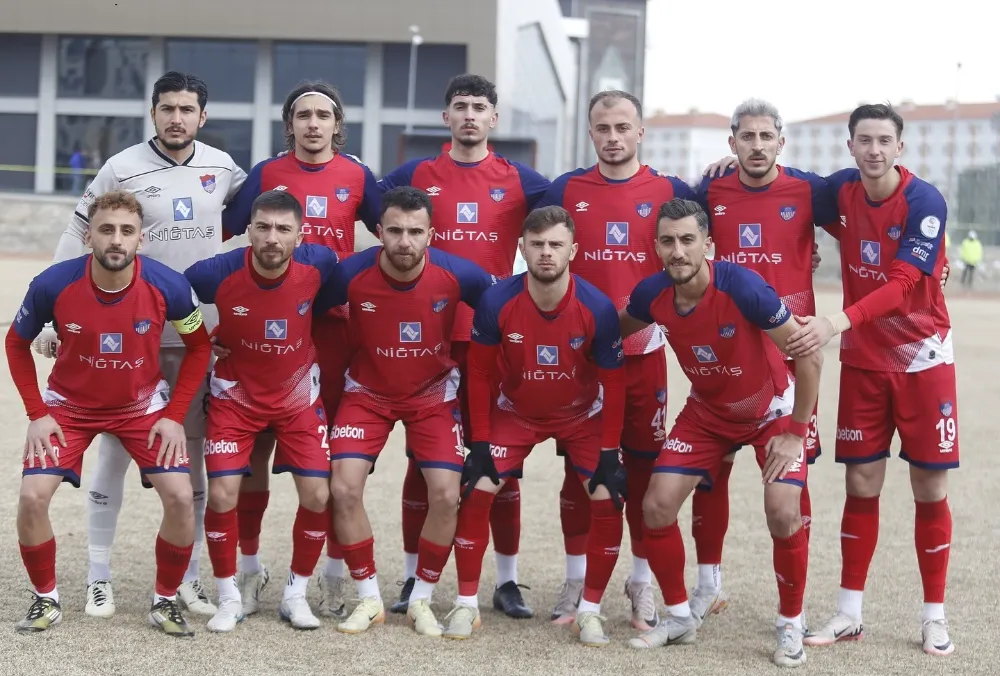 NİĞDE BELEDİYESPOR LİGİN SON MAÇINA HAZIRLANIYOR