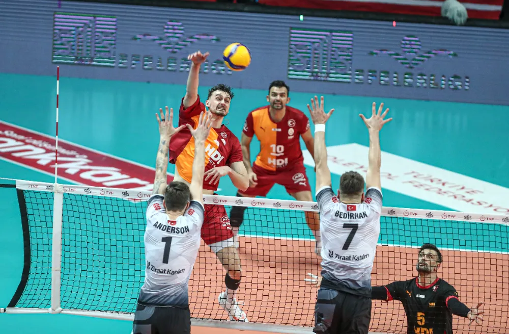 ZİRAAT BANKKART, SERİDE 1-0 ÖNE GEÇTİ