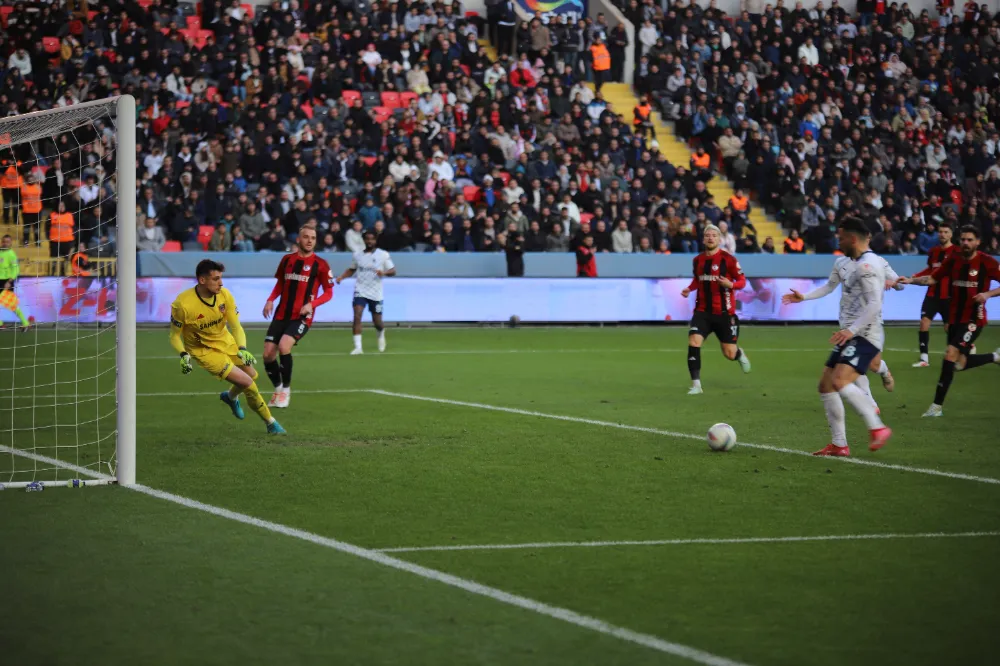 FENERBAHÇE, GAZİANTEP FK