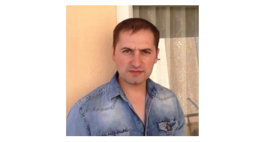 ÜZERİNE DEMİR KASA DÜŞEN VARDİYE AMİRİ ÖLDÜ