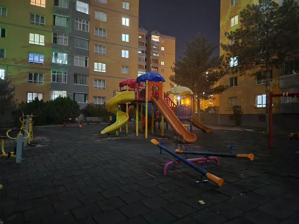 NİĞDE EVLERİ SAKİNLERİNDEN PARKLARA AYDINLATMA TALEBİ