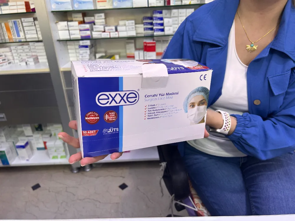 PANDEMİ BİTTİ, MASKE KULLANIMI ALIŞKANLIK HALİNE GELDİ