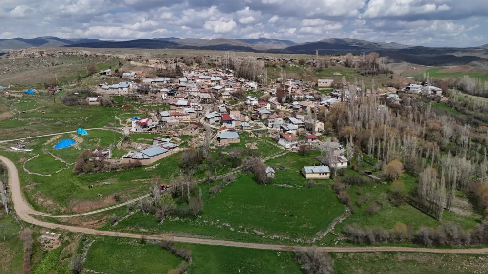 BU KÖYÜN SUYUNU İÇEN DOKTOR OLUYOR