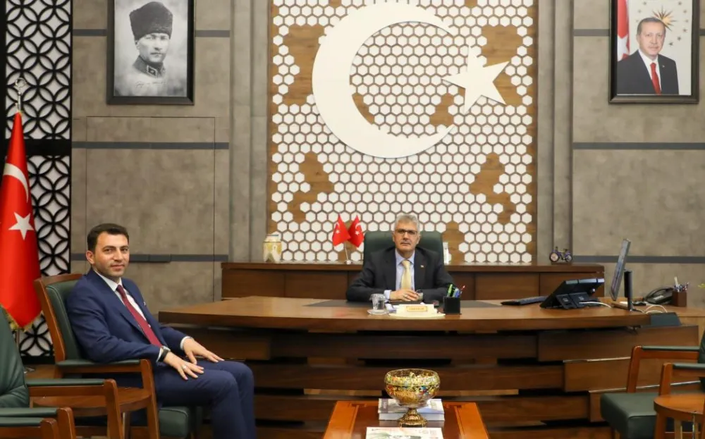 MÜDÜR KESLER GÖREVE BAŞLADI