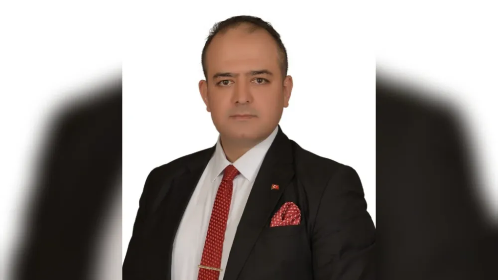 NİĞDELİ YAZAR CEM KAYHAN
