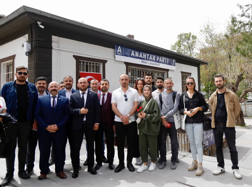 ANAHTAR PARTİ NİĞDE BASINIYLA BULUŞTU: ÇÖZÜM ODAKLI SİYASET VURGUSU