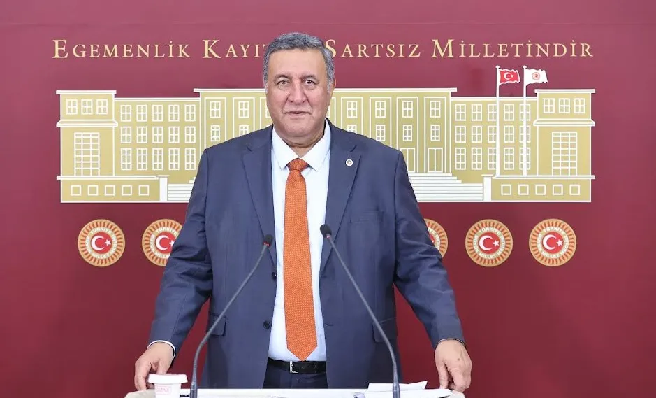 GÜRER: TARIM ALANLARI YOK OLMAYA DEVAM EDİYOR