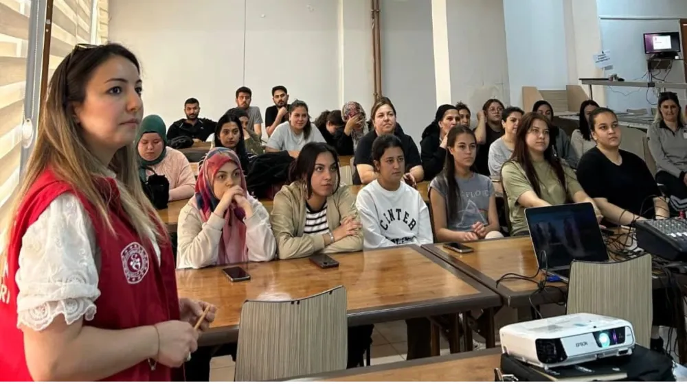 ULUKIŞLA’DA “GÖNÜLLÜLÜK YÖNETİMİ KURSU” DÜZENLENDİ