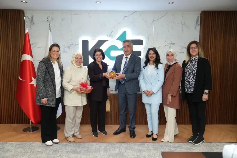 ALTUNHİSAR’DAN ÖZEGEN’E HAYIRLI OLSUN ZİYARETİ