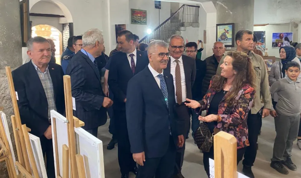 BOR’DA ESKİ RUM KİLİSESİNDE RESİM SERGİSİ AÇILDI