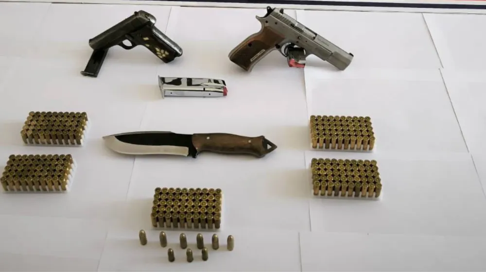 ALTUNHİSAR’DA RUHSATSIZ SİLAH OPERASYONU! 