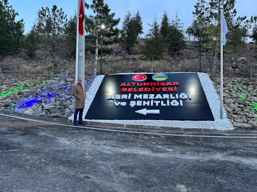 ALTUNHİSAR MEZARLIK YOLUNA MANEVİ DOKUNUŞ