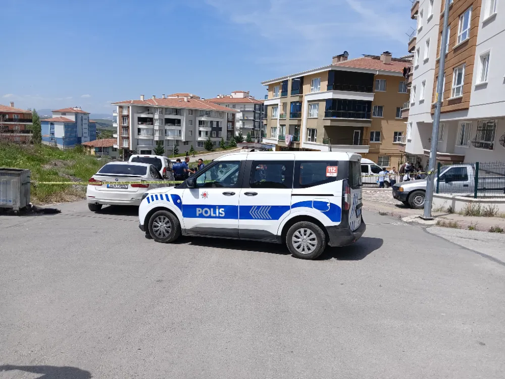 HENÜZ 14 YAŞINDAYDI... LİSE ÖĞRENCİSİ KIZ ÇOCUĞU EVİNDE ÖLÜ BULUNDU