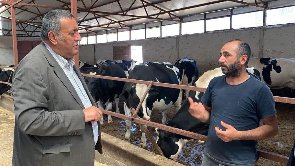 GÜRER: ULUSAL SÜT KONSEYİ ÜRETİCİYİ YİNE GÖRMEZDEN GELDİ