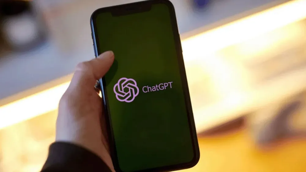 CHATGPT KULLANIRKEN GİZLİ KALMASI GEREKEN 7 BİLGİ