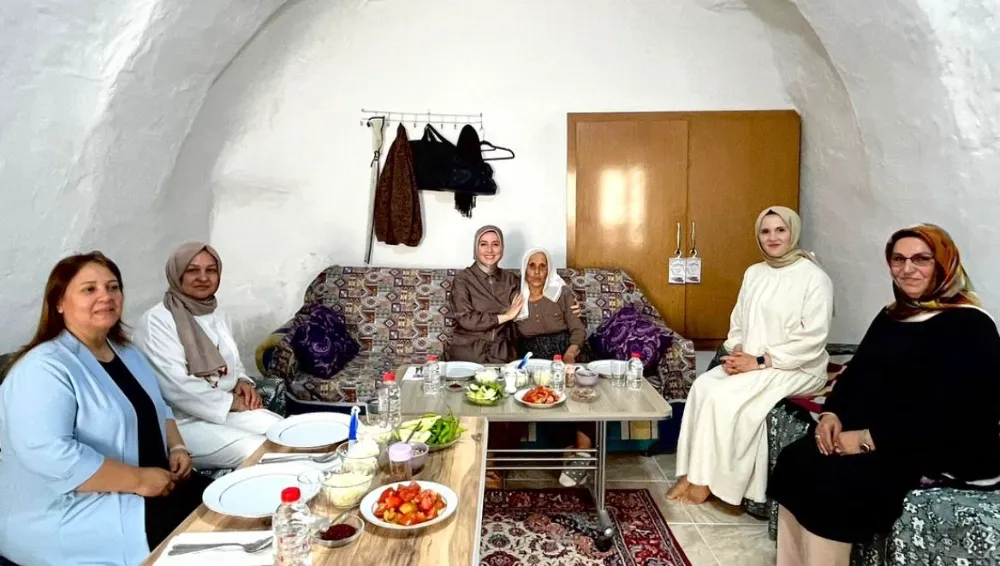 ŞEHİT ANNESİNE ANLAMLI ZİYARET