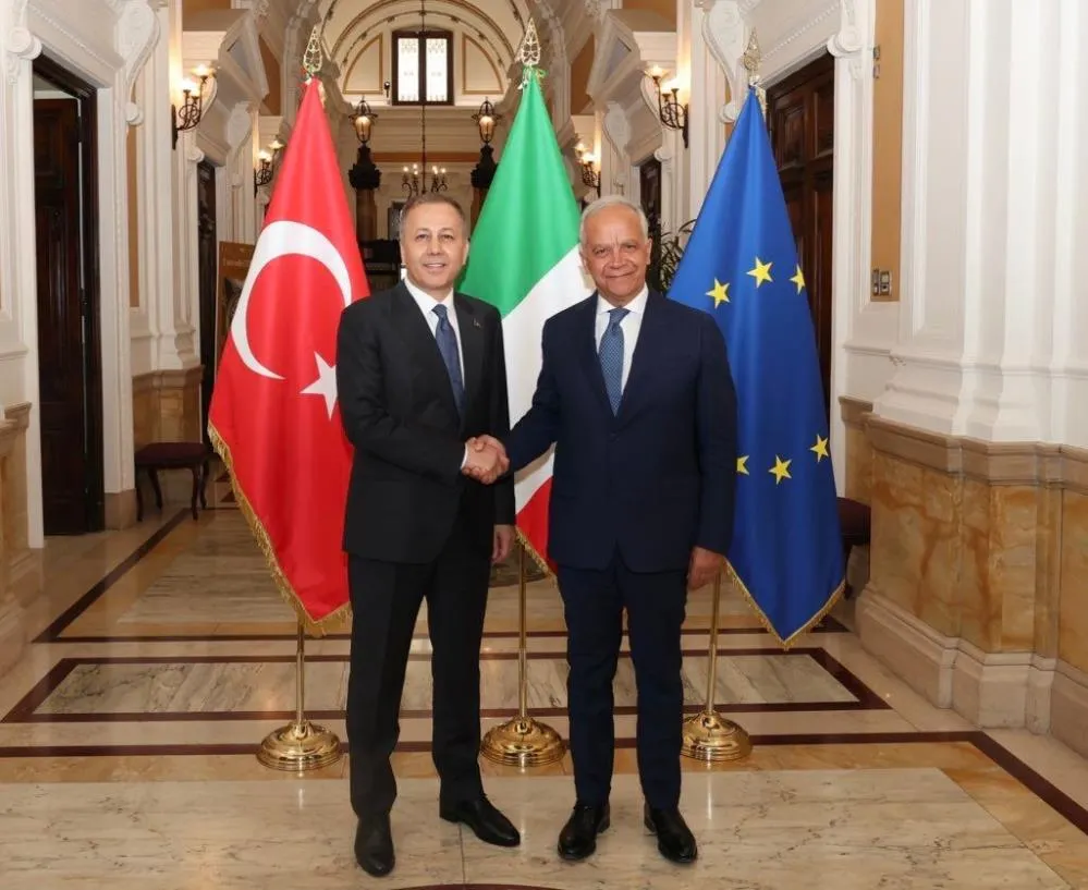 BAKAN YERLİKAYA, İTALYAN MEVKİDAŞI PİANTEDOSİ İLE GÖRÜŞTÜ